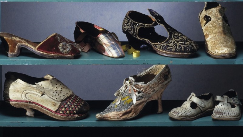 کفش در طول تاریخ