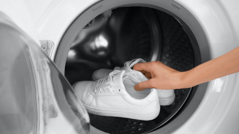 شستن کفش‌ها در ماشین لباسشویی