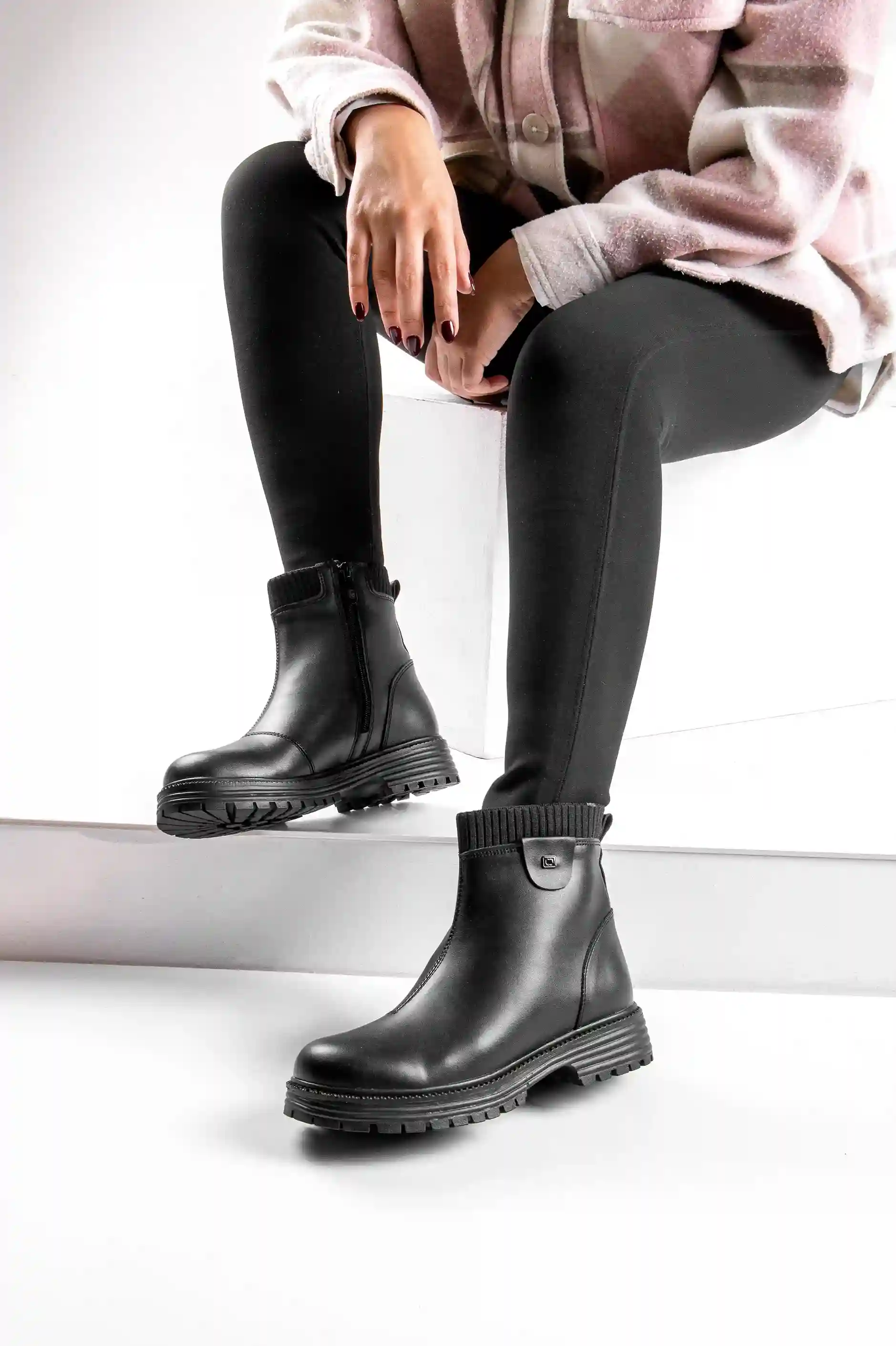 نیم بوت پریا