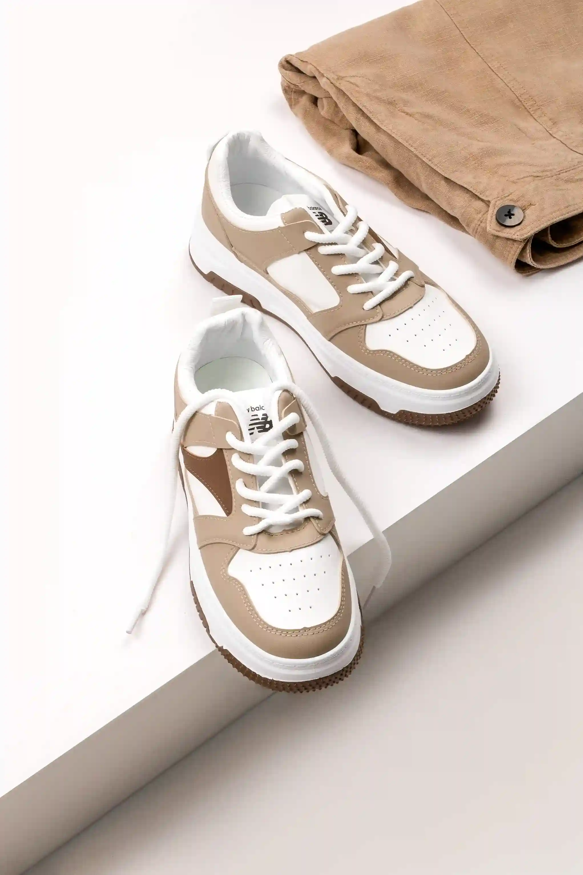 کفش اسپرت دخترانه برای مدرسه مشکی