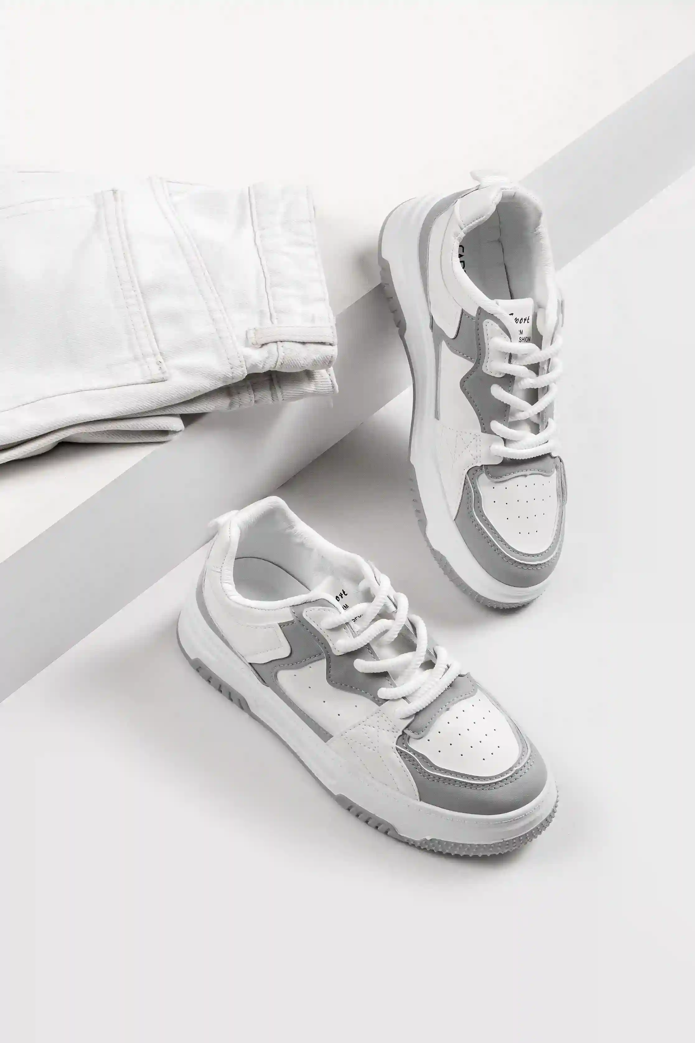 کفش اسپرت دخترانه برای مدرسه مشکی