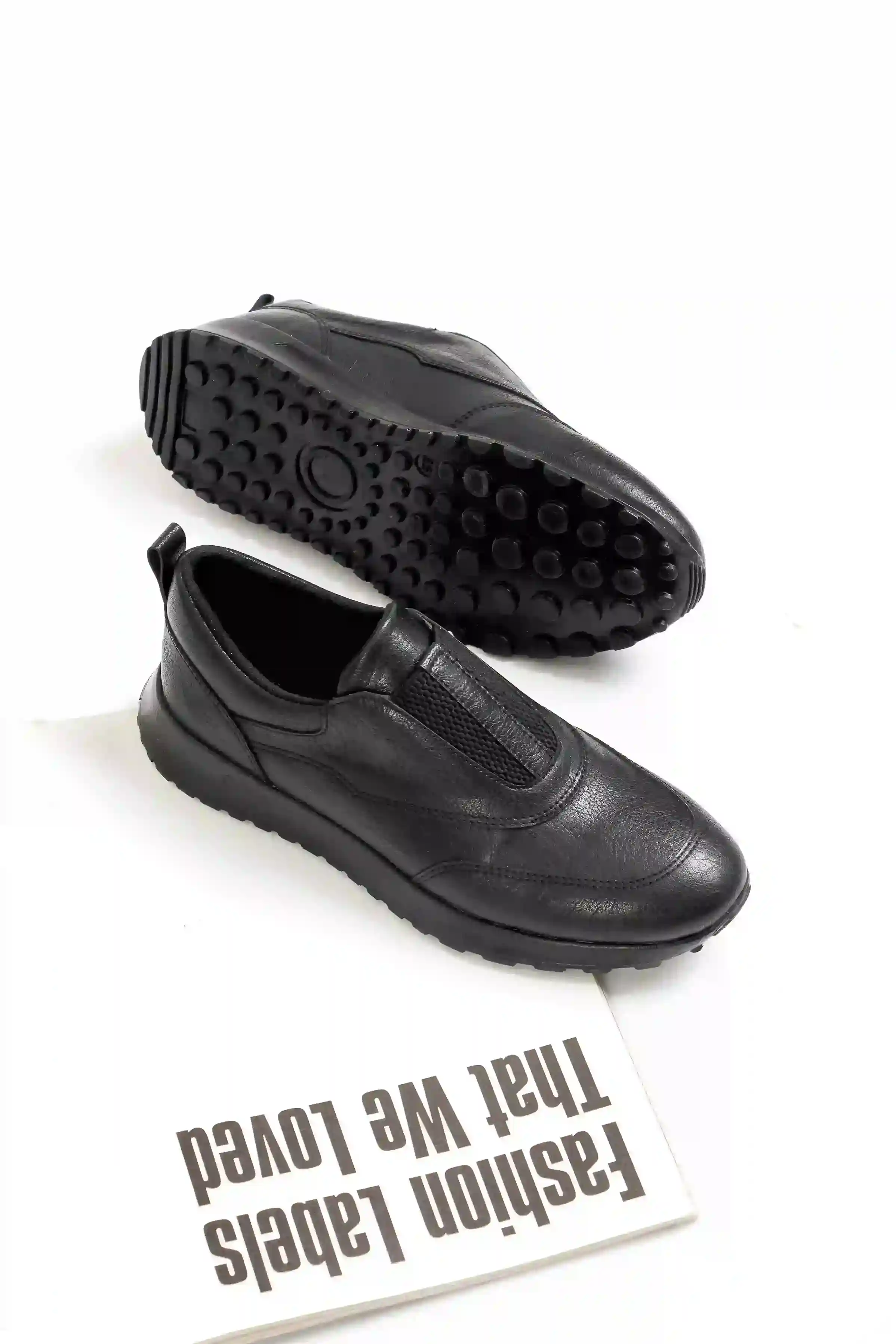 کفش اسپرت دخترانه برای مدرسه مشکی