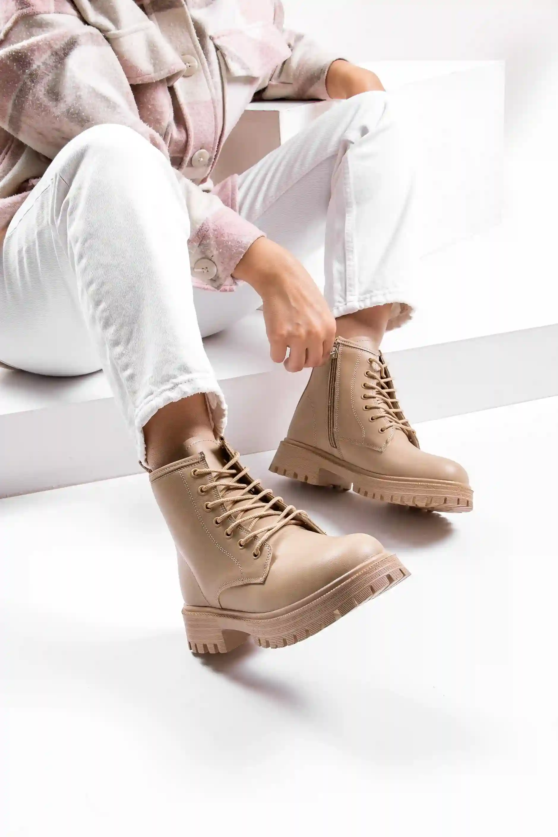 نیم بوت ساحل